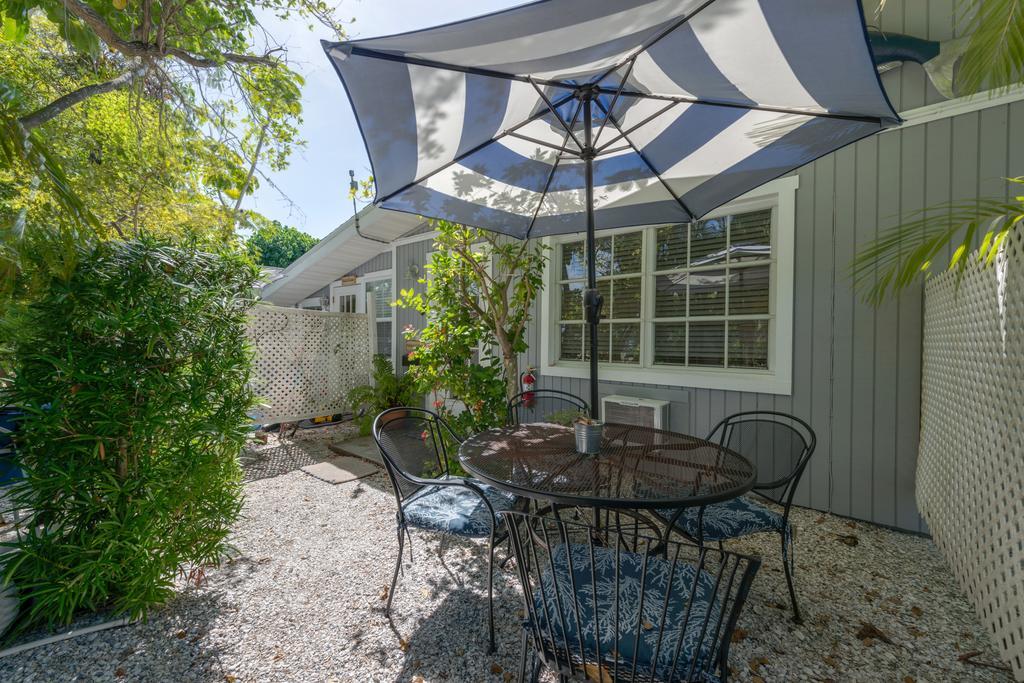 Tarpon Tale Inn Sanibel Exterior foto